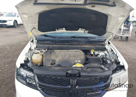 2017 Dodge Journey Crossroad z USA, uszkodzony, nr VIN 3C4PDCGG5HT684906